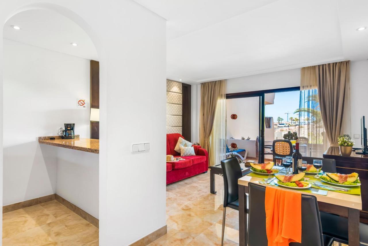241 Royal Park Albatros Con Terraza Apartment San Miguel de Abona Luaran gambar